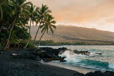 Big Island - black sand beach and volcanic coastline