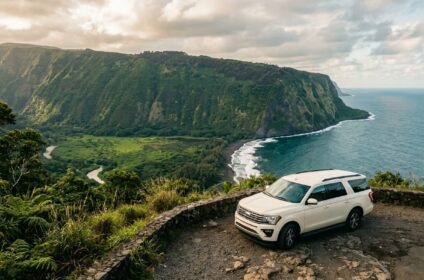 Full-size SUV rental at a Hawaii scenic overlook