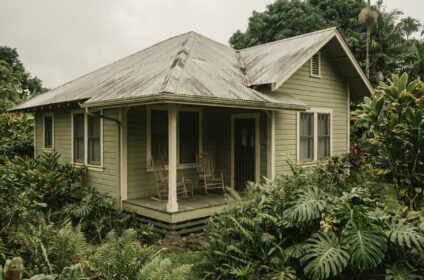Affordable plantation-style bungalow in Hilo